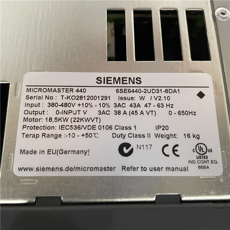 SIEMENS 6SE6440-2UD31-8DA1 MICROMASTER 440 without filter 380-480 V 3 AC +10/-10% 47-63 Hz constant torque 18.5 kW overload 150% 60 s
