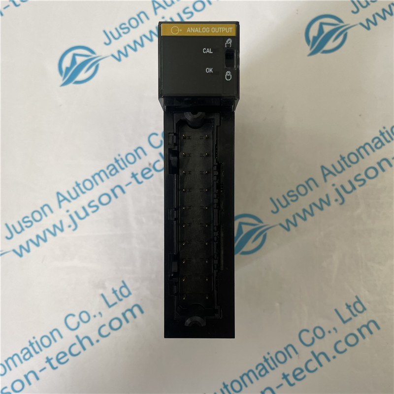 Allen Bradley Controller Module 1756-OF8